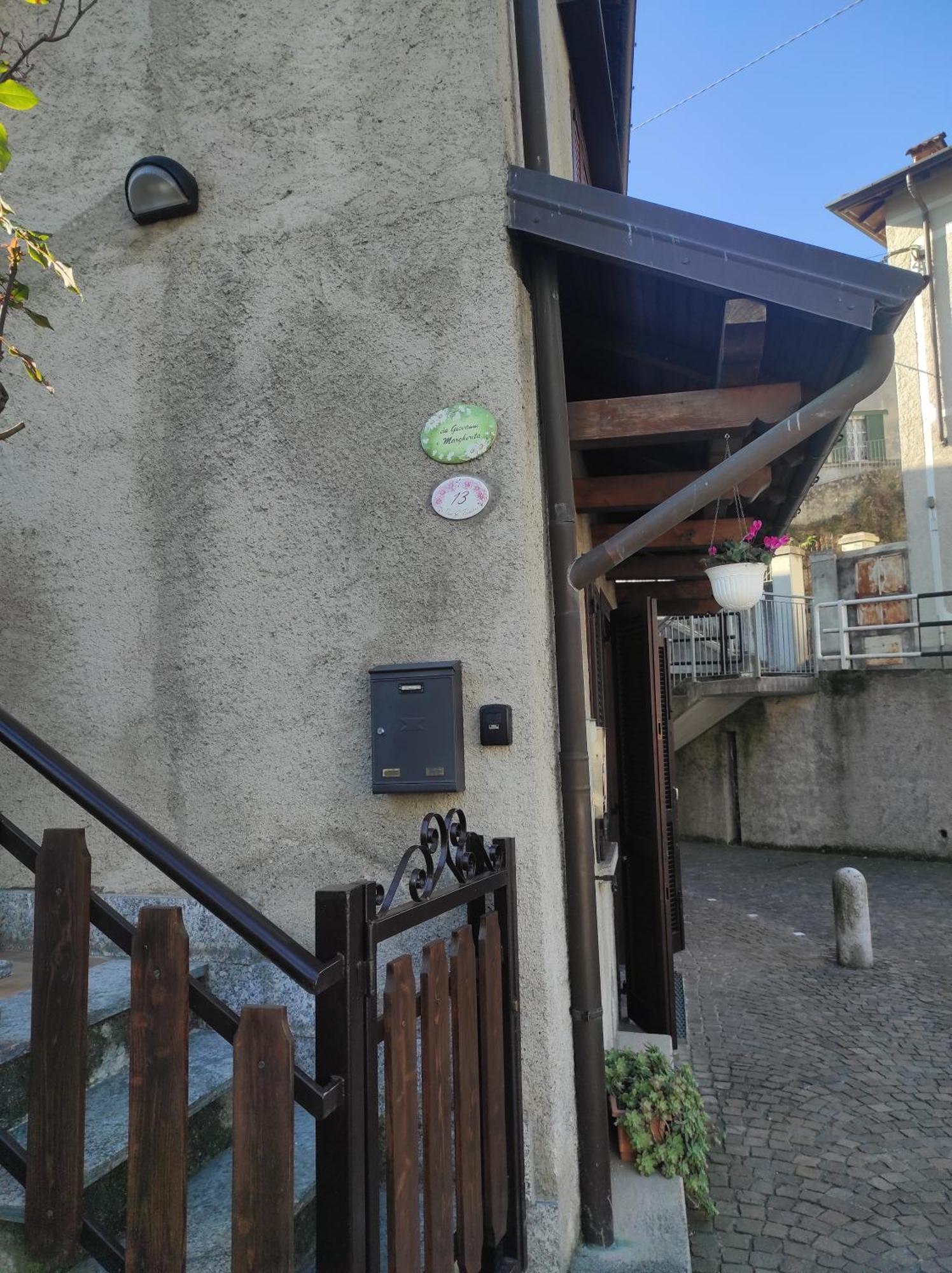 Da Giovanni E Margherita Mandello del Lario Exterior photo